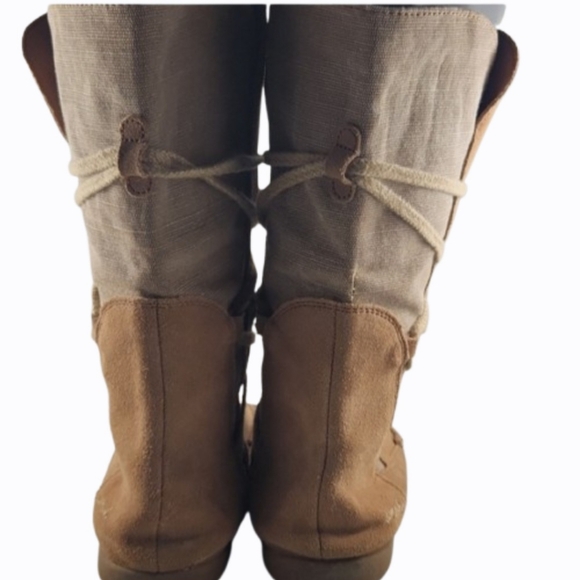 Sanuk Brown Suede and Canvas Boho Lace Up Boots (9) - Picture 5 of 10